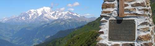 La roche Pourrie depuis la Grange aux Loups