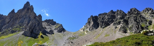 Tour et sommet de la tête de Cicle depuis le col du Joly