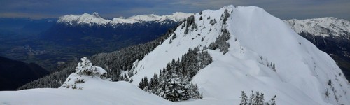 Le col de la Roche Pourrie depuis le parking des Croix